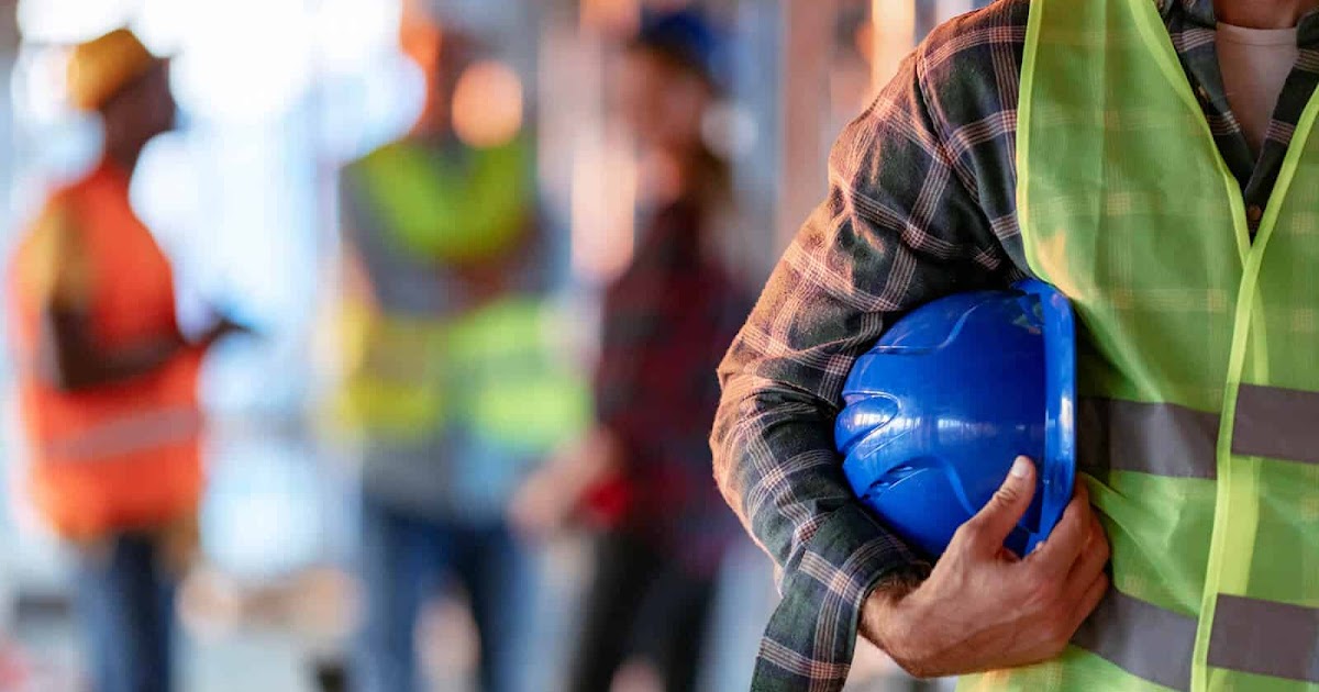 Why the Labourer Green Card in Luton is Essential for Construction Workers